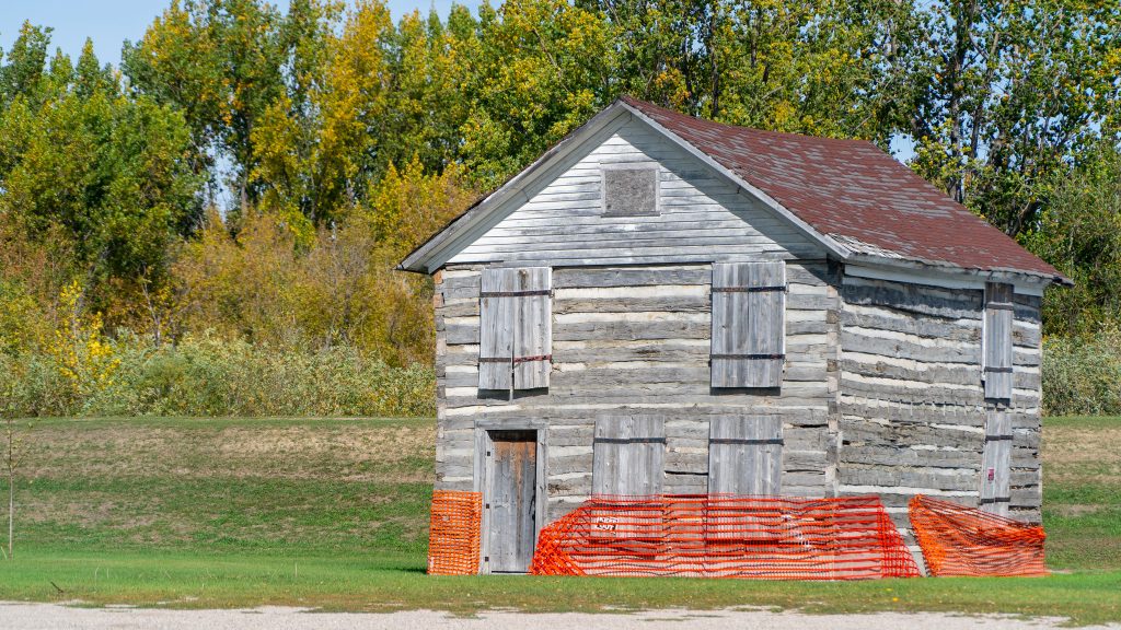 pembina-log-house